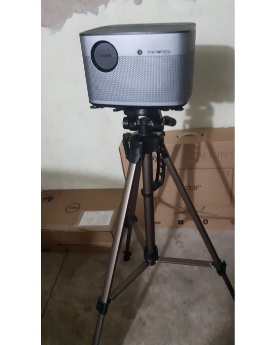 4K Projeksiyon Cihazı